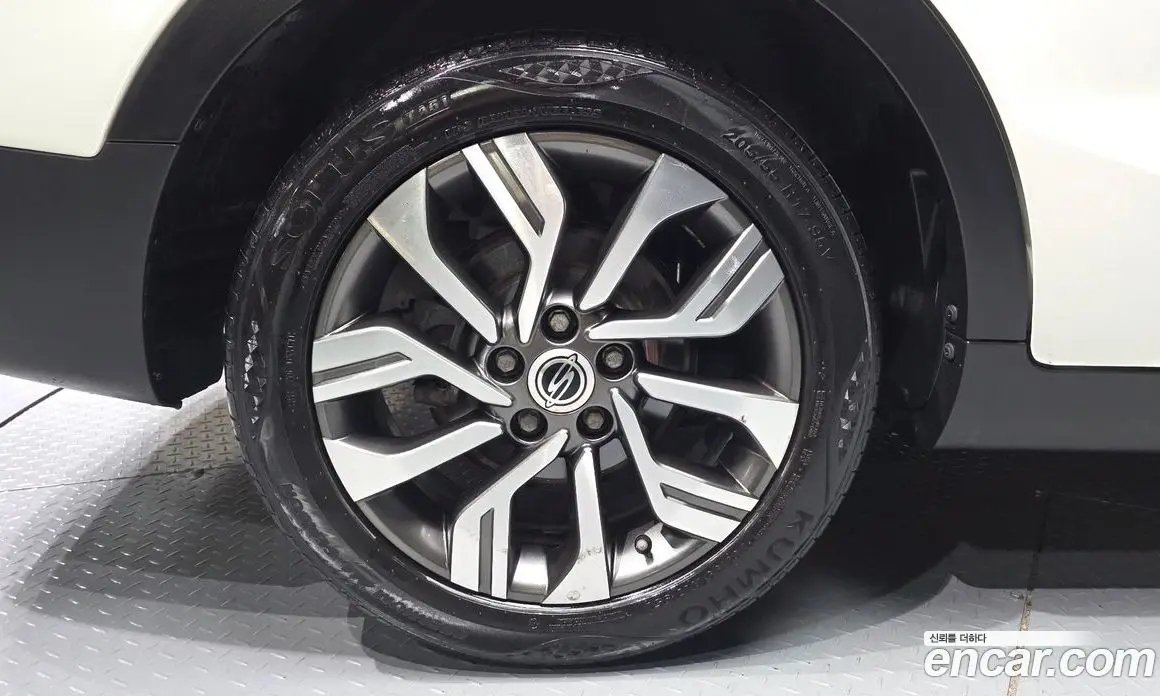 SsangYong TIBOLI 2019 1.6 автомат (гидро), фото 5