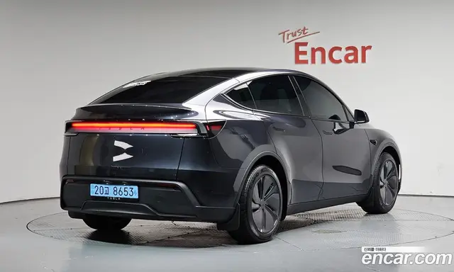 Tesla Model Y 2025 0.2 автомат (гидро), миниатюра 1 Tesla Model Y 2025 0.2 автомат (гидро), миниатюра 1