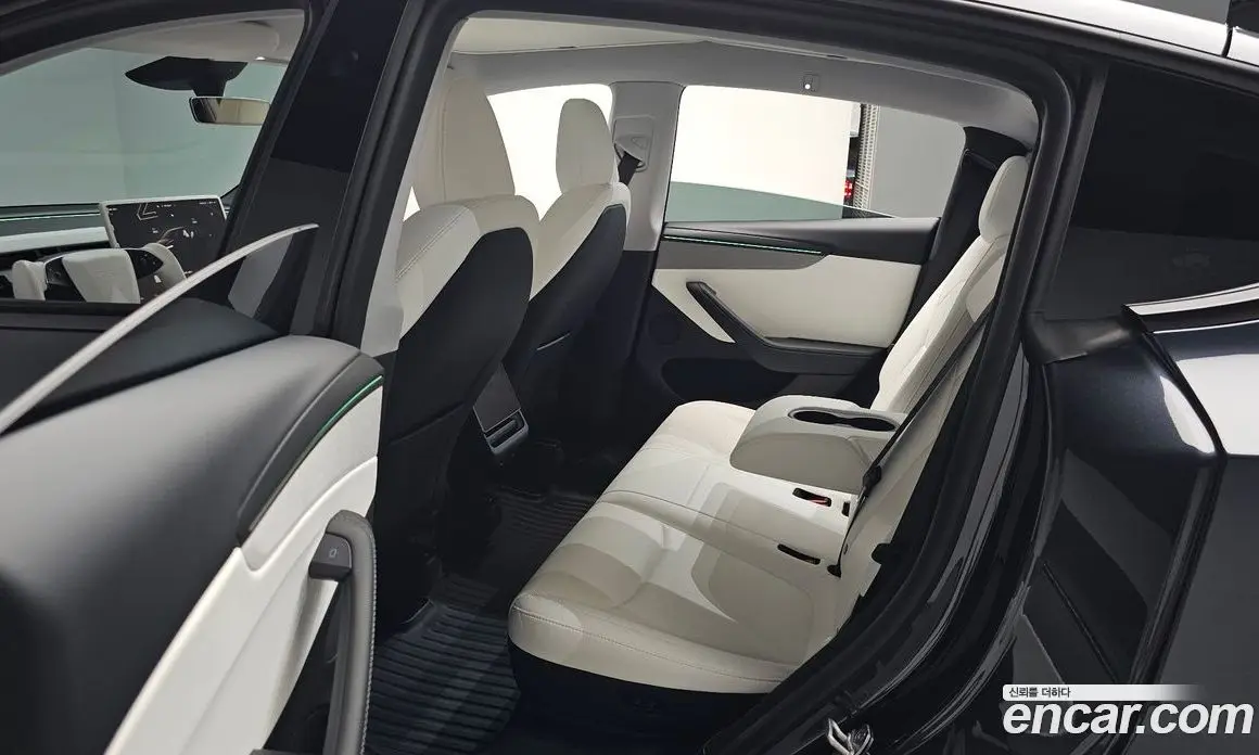 Tesla Model Y 2025 0.2 автомат (гидро), фото 17 Tesla Model Y 2025 0.2 автомат (гидро), фото 17