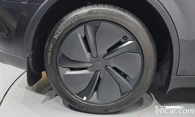 Tesla Model Y 2025 0.2 автомат (гидро), миниатюра 6 Tesla Model Y 2025 0.2 автомат (гидро), миниатюра 6