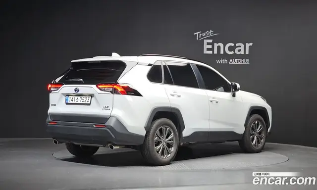 Toyota RAV4 2024 2.5 автомат (гидро), миниатюра 2 Toyota RAV4 2024 2.5 автомат (гидро), миниатюра 2