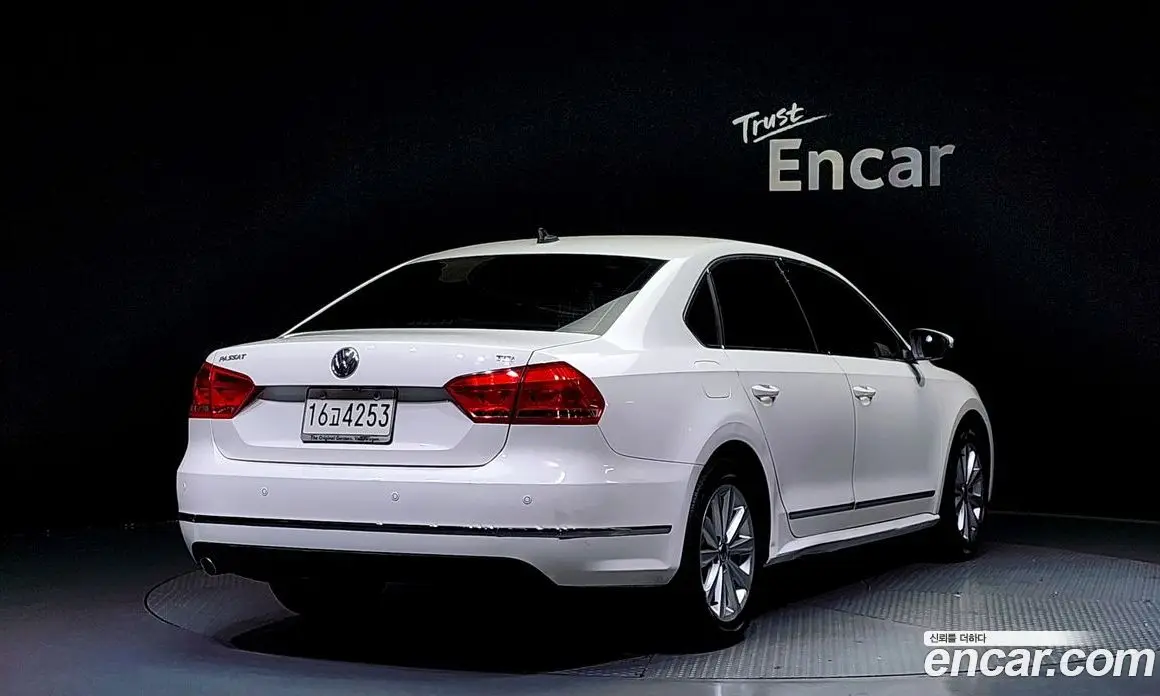 Volkswagen Passat 2015 1.8 автомат (гидро), фото 2 Volkswagen Passat 2015 1.8 автомат (гидро), фото 2