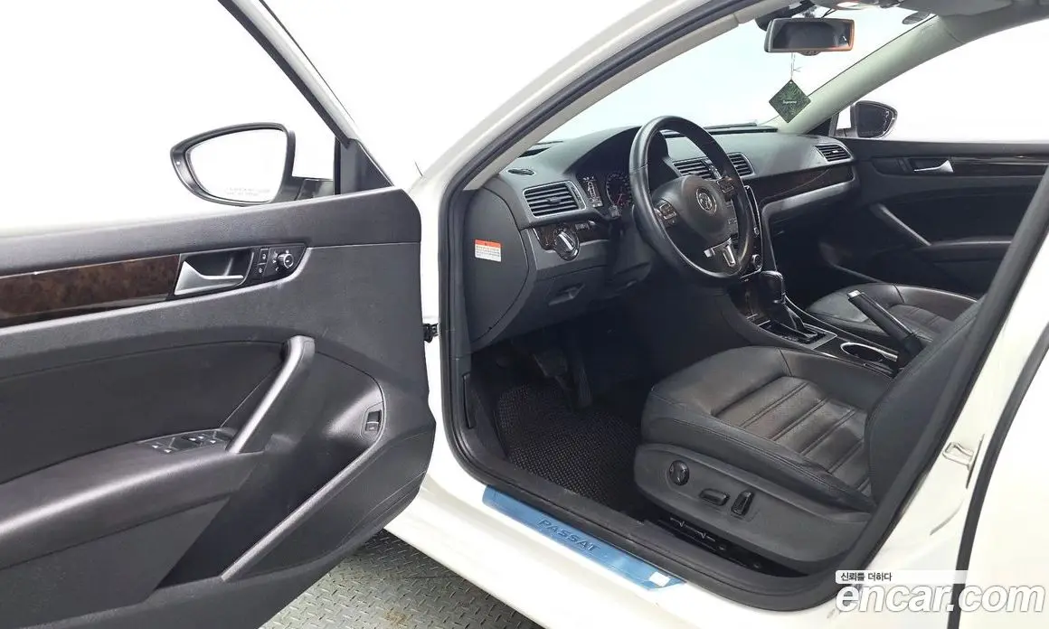Volkswagen Passat 2015 1.8 автомат (гидро), фото 11 Volkswagen Passat 2015 1.8 автомат (гидро), фото 11