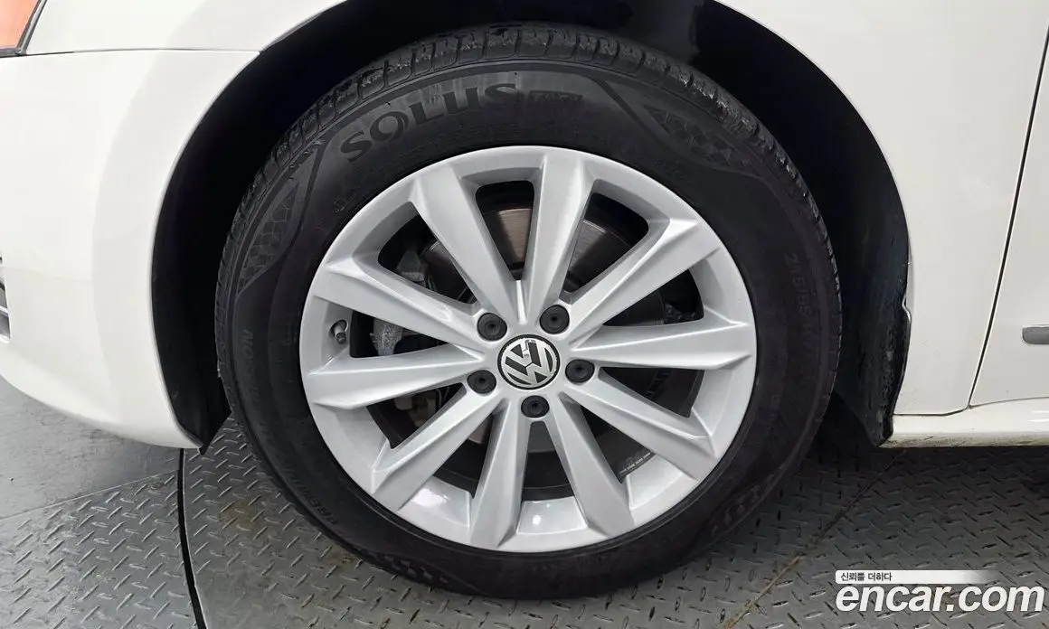 Volkswagen Passat 2015 1.8 автомат (гидро), фото 5 Volkswagen Passat 2015 1.8 автомат (гидро), фото 5