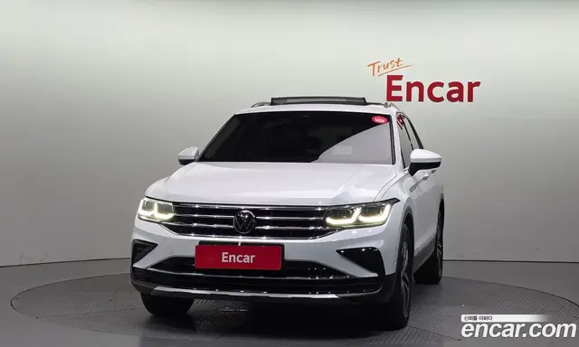 Volkswagen Tiguan 2023 2.0 автомат (гидро), миниатюра 3
