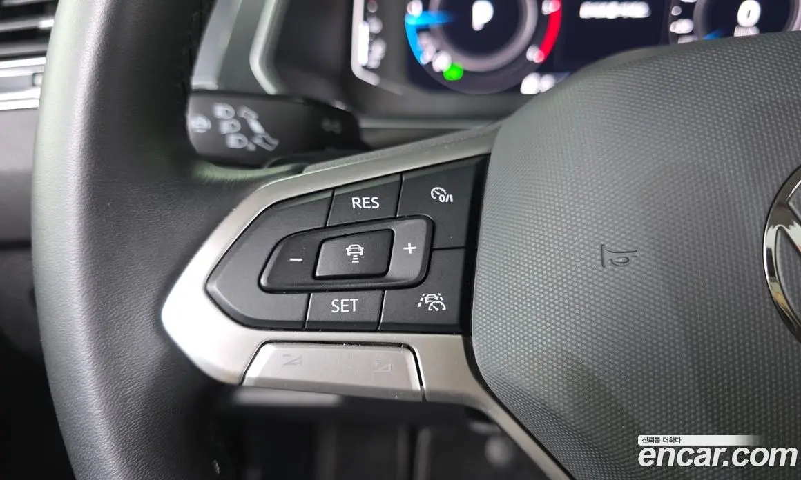 Volkswagen Tiguan 2023 2.0 автомат (гидро), фото 21