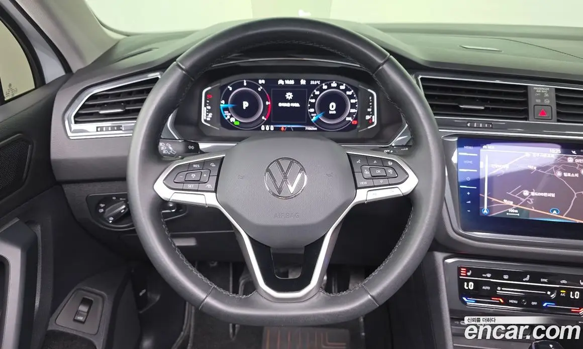 Volkswagen Tiguan 2023 2.0 автомат (гидро), фото 23