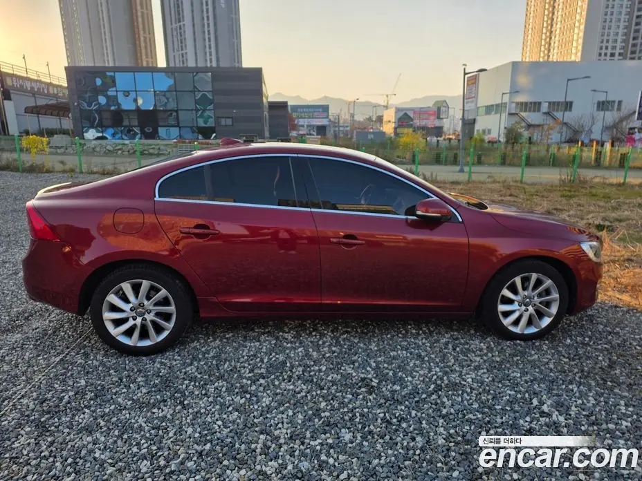 Volvo S60 2014 2.0 автомат (гидро), фото 2 Volvo S60 2014 2.0 автомат (гидро), фото 2