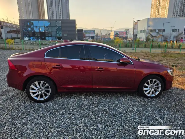 Volvo S60 2014 2.0 автомат (гидро), миниатюра 2 Volvo S60 2014 2.0 автомат (гидро), миниатюра 2