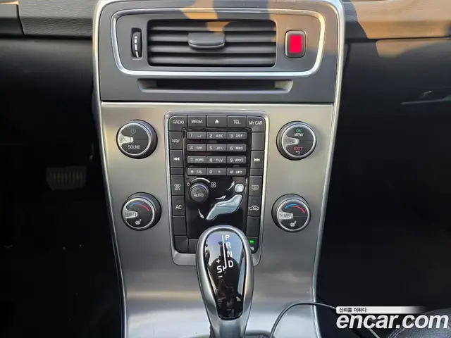 Volvo S60 2014 2.0 автомат (гидро), миниатюра 9 Volvo S60 2014 2.0 автомат (гидро), миниатюра 9