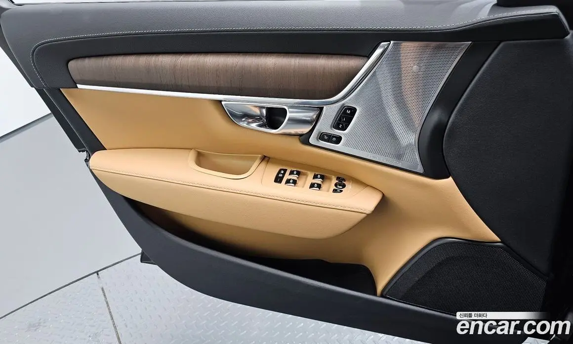 Volvo S90 2025 2.0 автомат (гидро), фото 14 Volvo S90 2025 2.0 автомат (гидро), фото 14