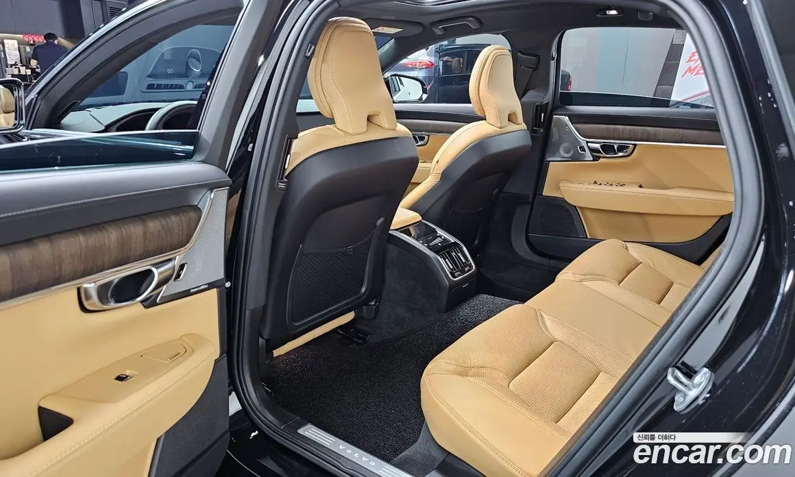 Volvo S90 2025 2.0 автомат (гидро), фото 18 Volvo S90 2025 2.0 автомат (гидро), фото 18