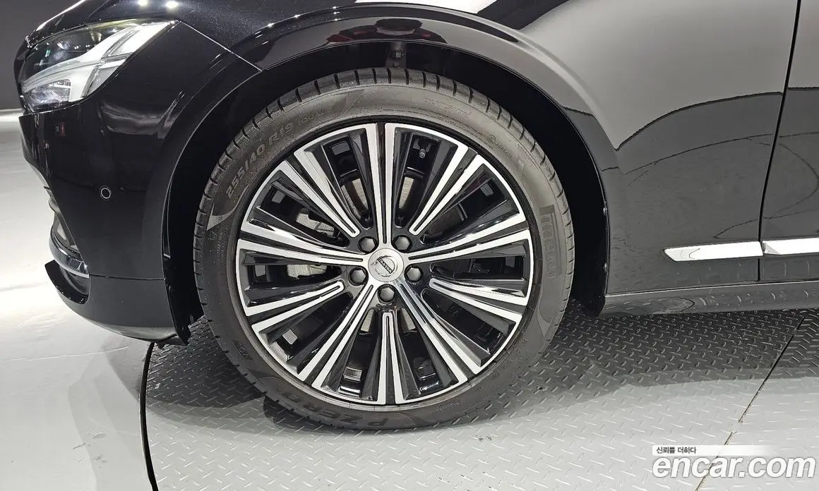 Volvo S90 2025 2.0 автомат (гидро), фото 5 Volvo S90 2025 2.0 автомат (гидро), фото 5