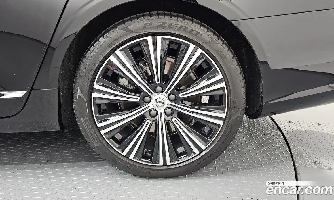 Volvo S90 2025 2.0 автомат (гидро), фото 7 Volvo S90 2025 2.0 автомат (гидро), фото 7