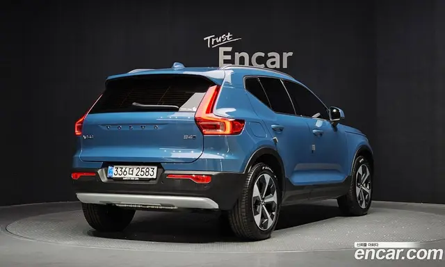 Volvo XC40 2025 2.0 автомат (гидро), миниатюра 2 Volvo XC40 2025 2.0 автомат (гидро), миниатюра 2