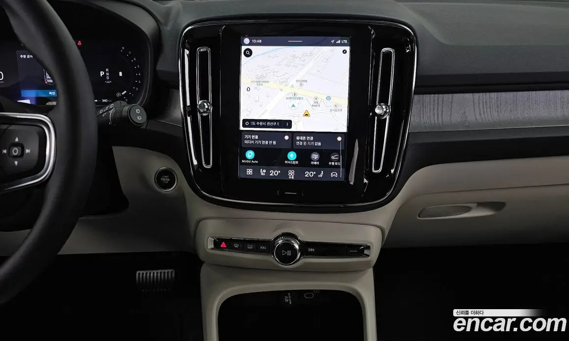 Volvo XC40 2025 2.0 автомат (гидро), фото 20 Volvo XC40 2025 2.0 автомат (гидро), фото 20