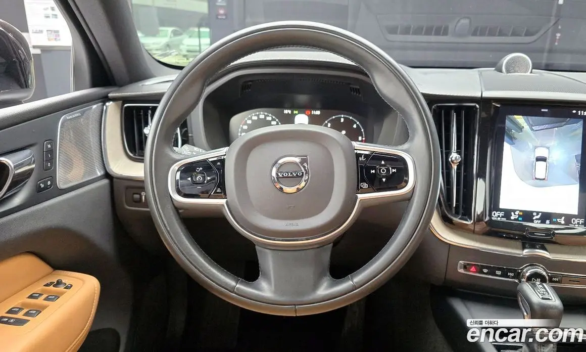 Volvo XC60 2019 2.0 автомат (гидро), фото 13 Volvo XC60 2019 2.0 автомат (гидро), фото 13