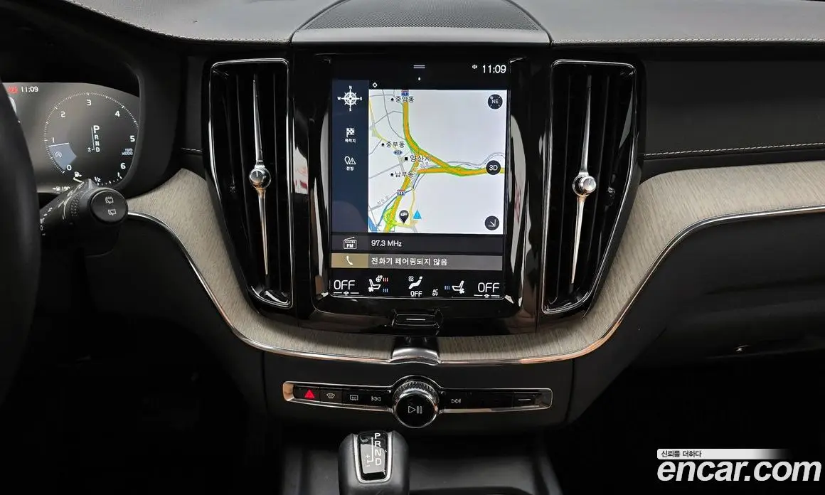 Volvo XC60 2019 2.0 автомат (гидро), фото 14 Volvo XC60 2019 2.0 автомат (гидро), фото 14