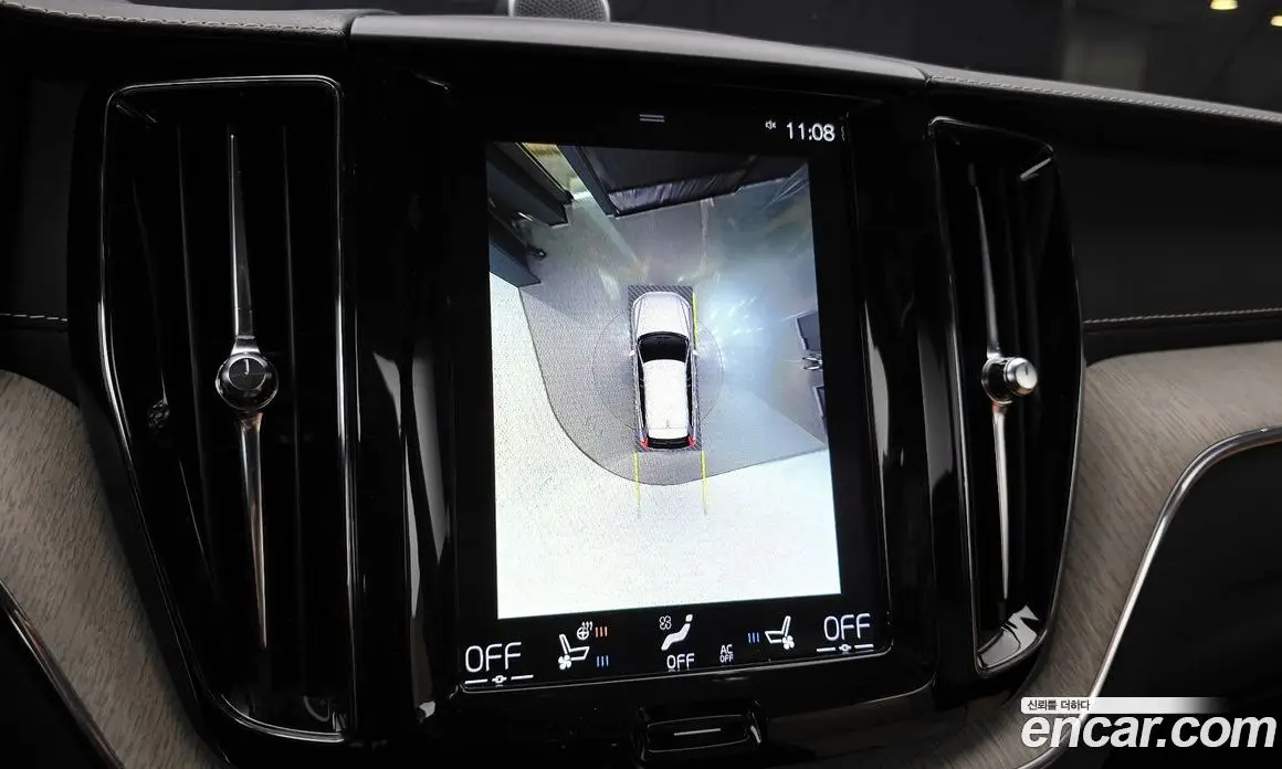 Volvo XC60 2019 2.0 автомат (гидро), фото 15 Volvo XC60 2019 2.0 автомат (гидро), фото 15