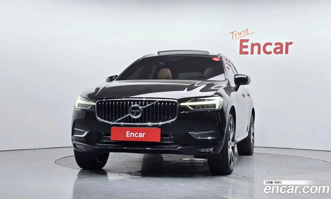 Volvo XC60 2019 2.0 автомат (гидро), фото 3 Volvo XC60 2019 2.0 автомат (гидро), фото 3