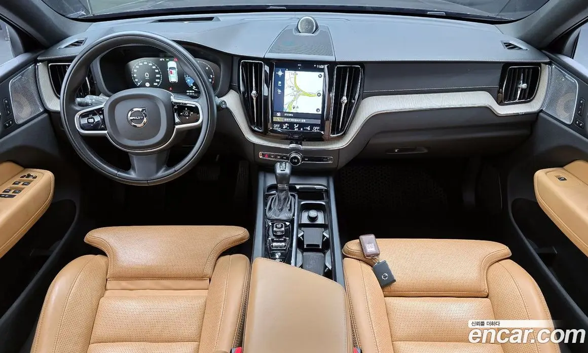 Volvo XC60 2019 2.0 автомат (гидро), фото 7 Volvo XC60 2019 2.0 автомат (гидро), фото 7