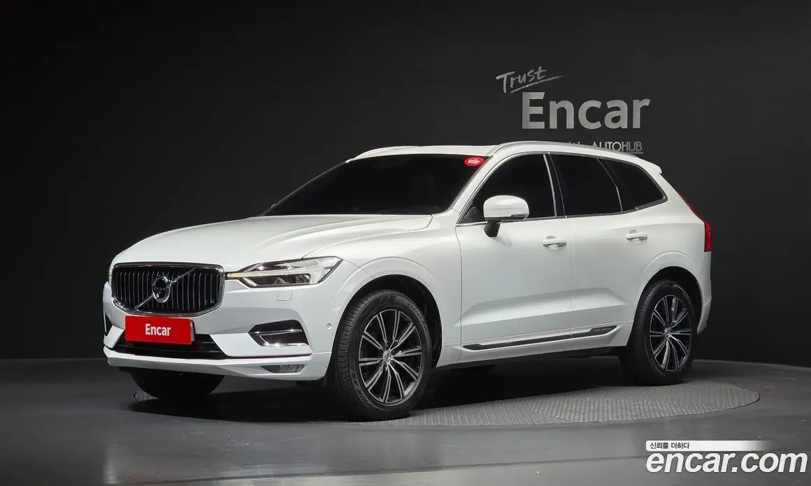 Volvo XC60 2020 2.0 автомат (гидро), фото 1 Volvo XC60 2020 2.0 автомат (гидро), фото 1