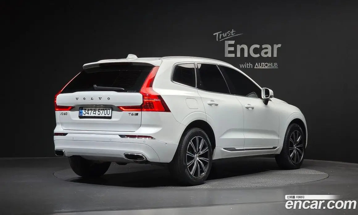 Volvo XC60 2020 2.0 автомат (гидро), фото 2 Volvo XC60 2020 2.0 автомат (гидро), фото 2