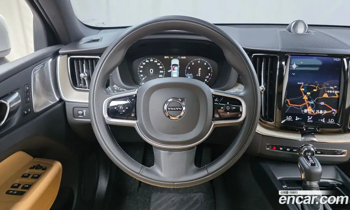 Volvo XC60 2020 2.0 автомат (гидро), фото 13 Volvo XC60 2020 2.0 автомат (гидро), фото 13