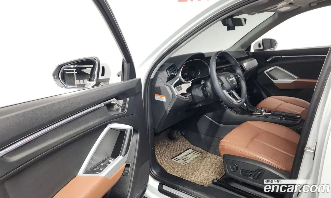 Audi Q3 2025 2.0 автомат (гидро), фото 13