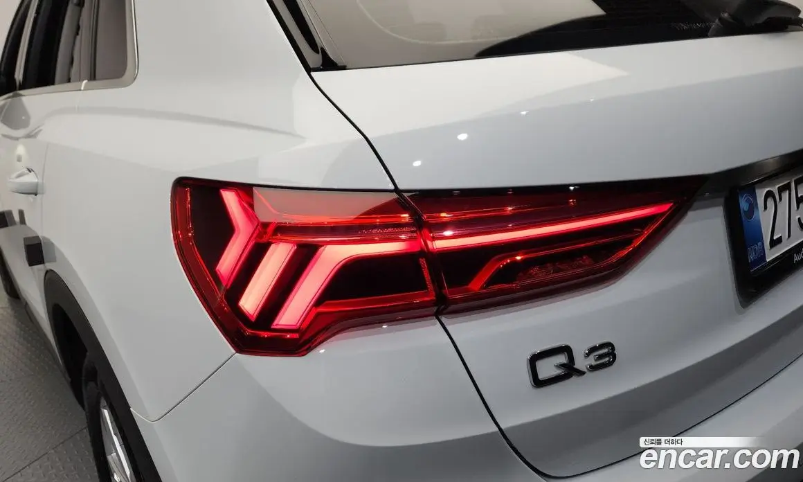 Audi Q3 2025 2.0 автомат (гидро), фото 9
