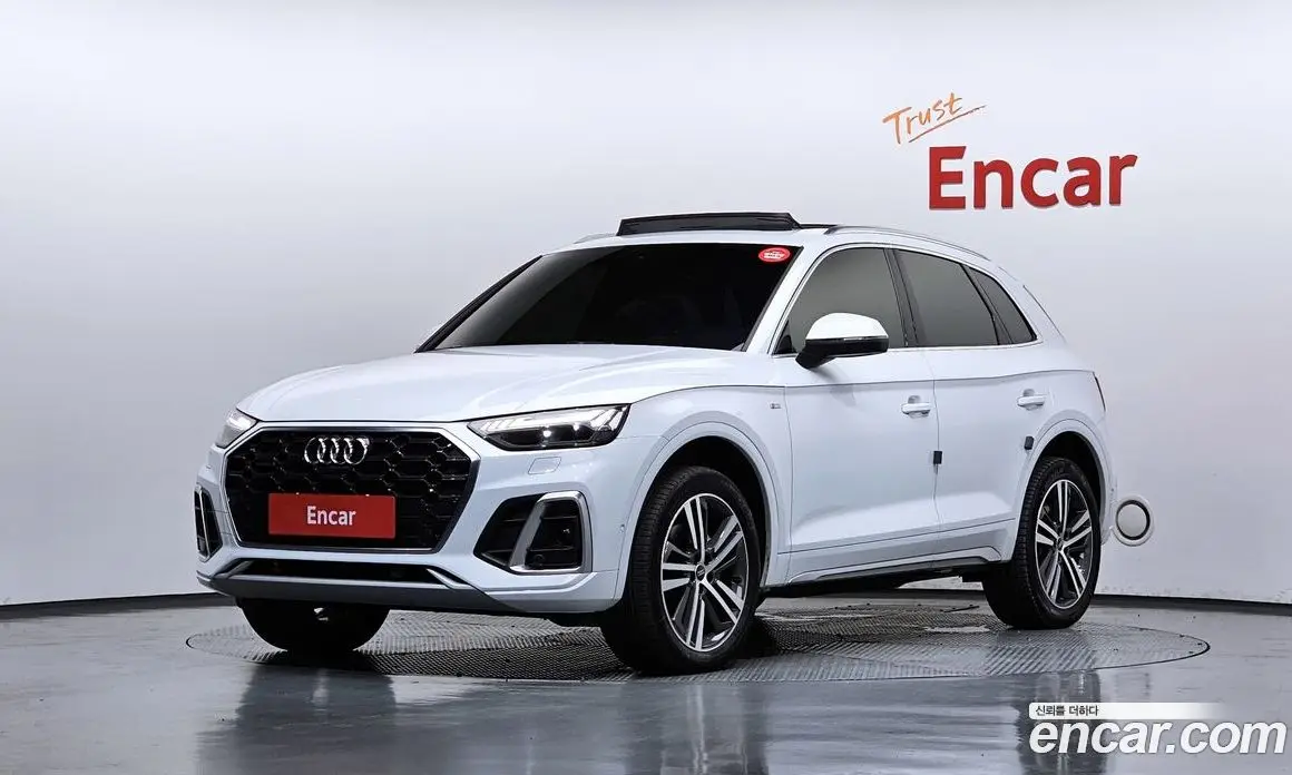 Audi Q5 2022 2.0 автомат (гидро), фото 1 Audi Q5 2022 2.0 автомат (гидро), фото 1
