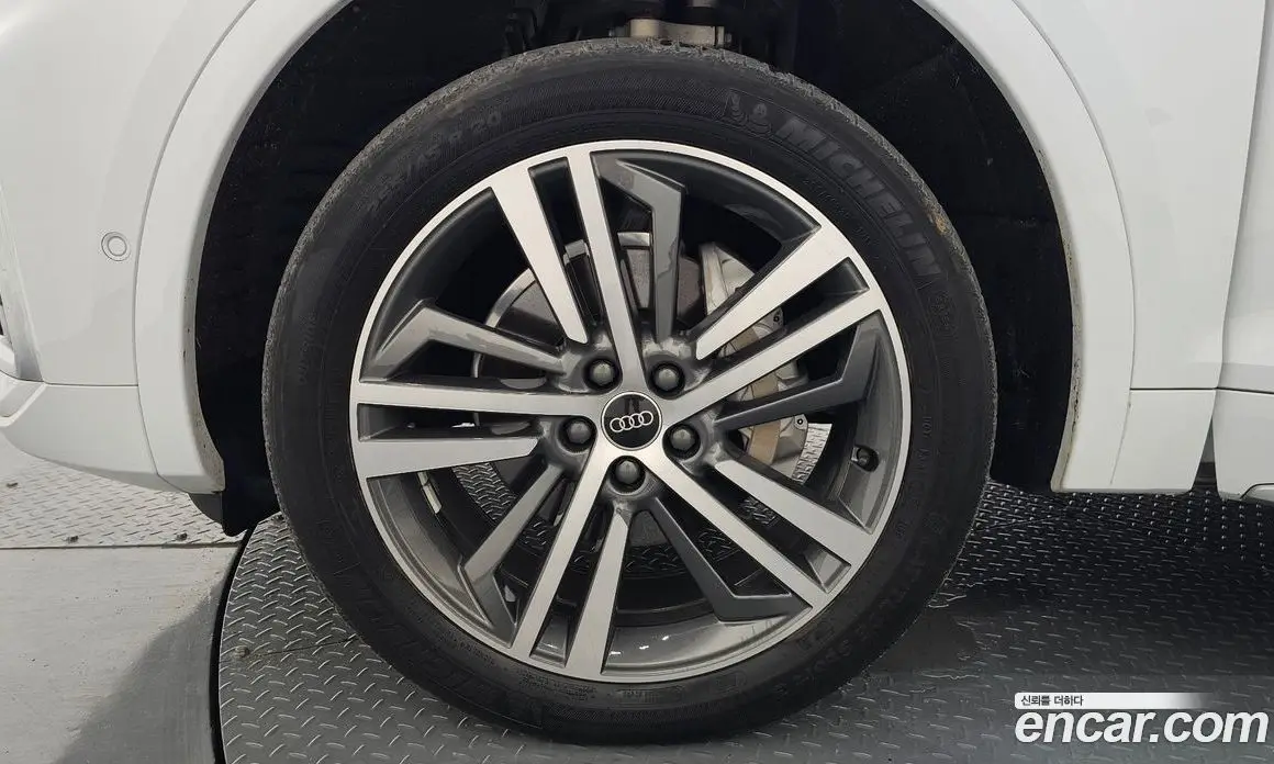 Audi Q5 2022 2.0 автомат (гидро), фото 5 Audi Q5 2022 2.0 автомат (гидро), фото 5