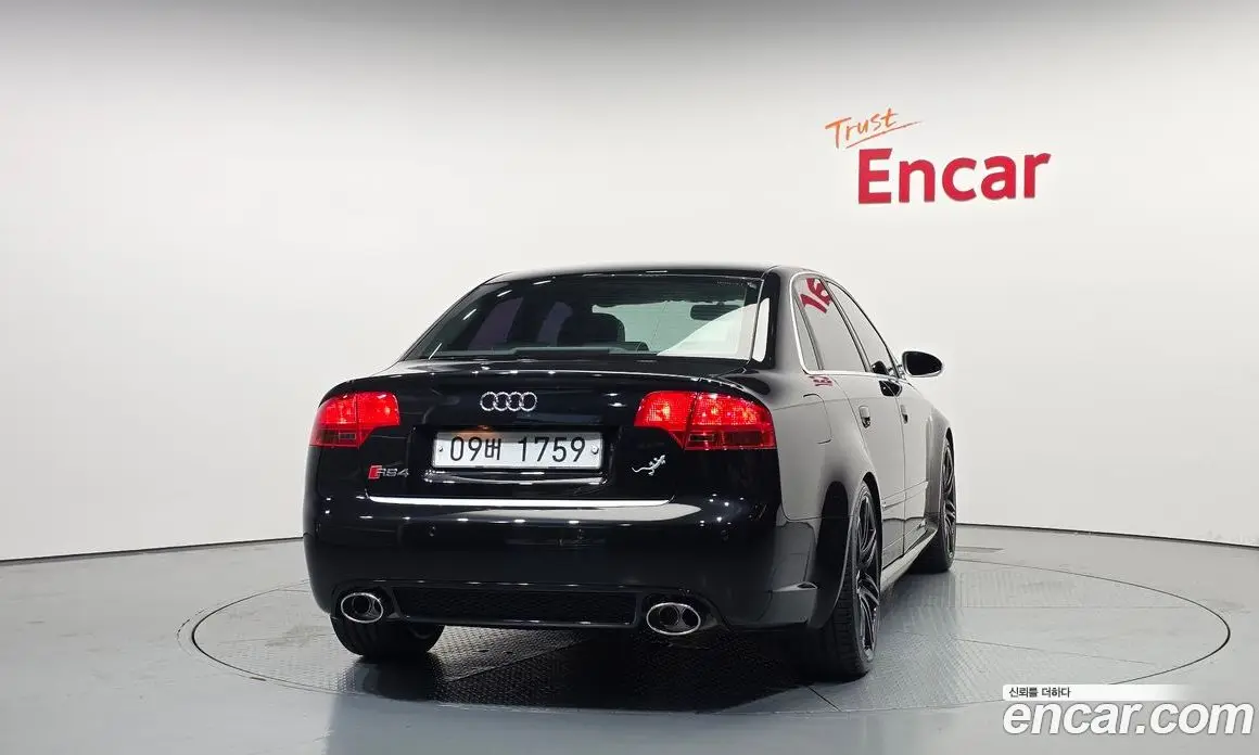 Audi RS4 2006 4.2 механика, фото 4 Audi RS4 2006 4.2 механика, фото 4