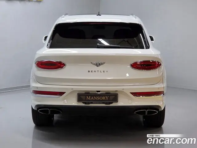 Bentley Bentayga 2023 4.0 автомат (гидро), миниатюра 4 Bentley Bentayga 2023 4.0 автомат (гидро), миниатюра 4