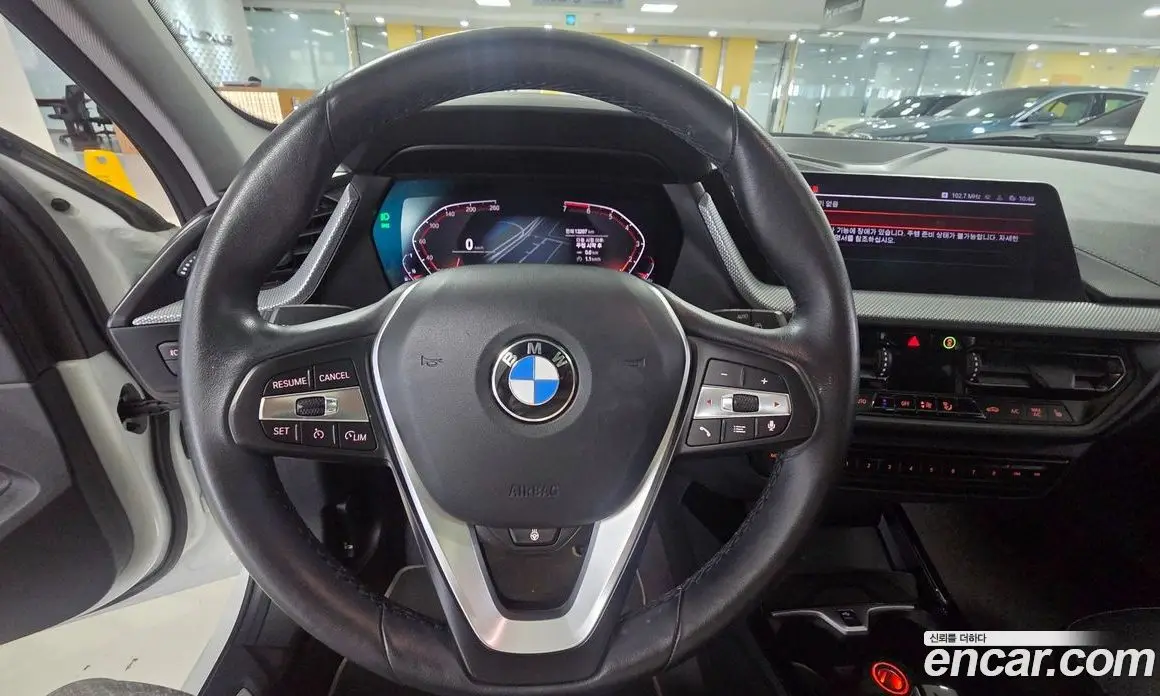 BMW 1 серия 2021 2.0 автомат (гидро), фото 14 BMW 1 серия 2021 2.0 автомат (гидро), фото 14