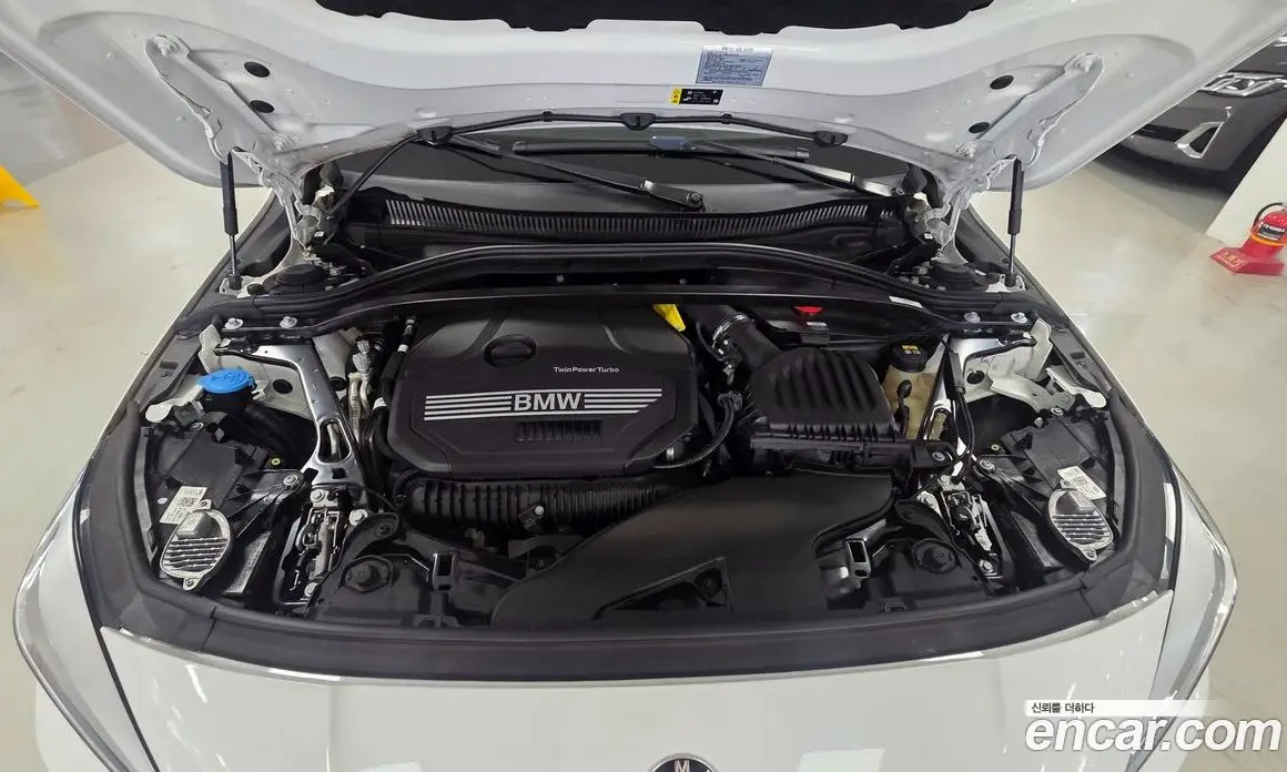 BMW 1 серия 2021 2.0 автомат (гидро), фото 6 BMW 1 серия 2021 2.0 автомат (гидро), фото 6