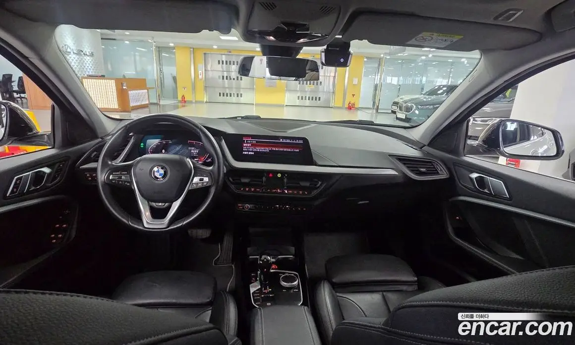 BMW 1 серия 2021 2.0 автомат (гидро), фото 7 BMW 1 серия 2021 2.0 автомат (гидро), фото 7