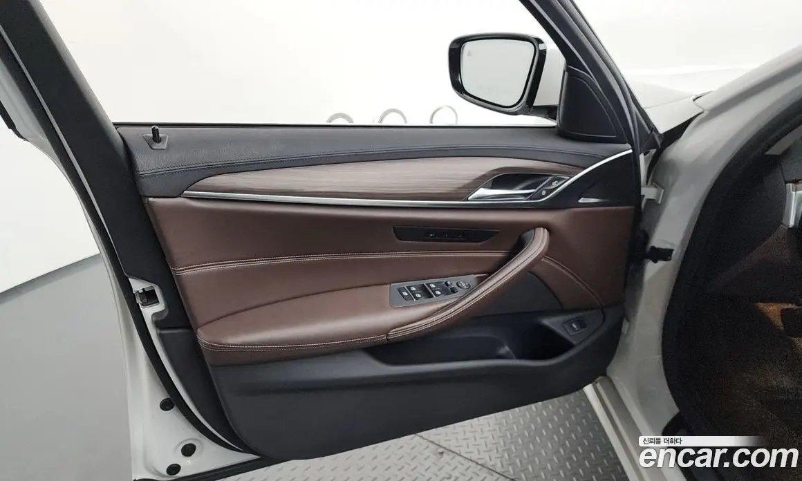 BMW 5 серия 2018 2.0 автомат (гидро), фото 14 BMW 5 серия 2018 2.0 автомат (гидро), фото 14