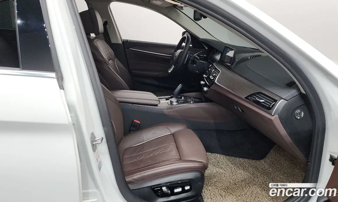 BMW 5 серия 2018 2.0 автомат (гидро), фото 16 BMW 5 серия 2018 2.0 автомат (гидро), фото 16