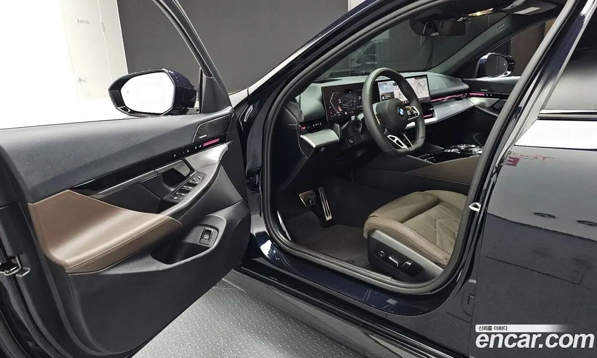 BMW 5 серия 2024 2.0 автомат (гидро), фото 13 BMW 5 серия 2024 2.0 автомат (гидро), фото 13