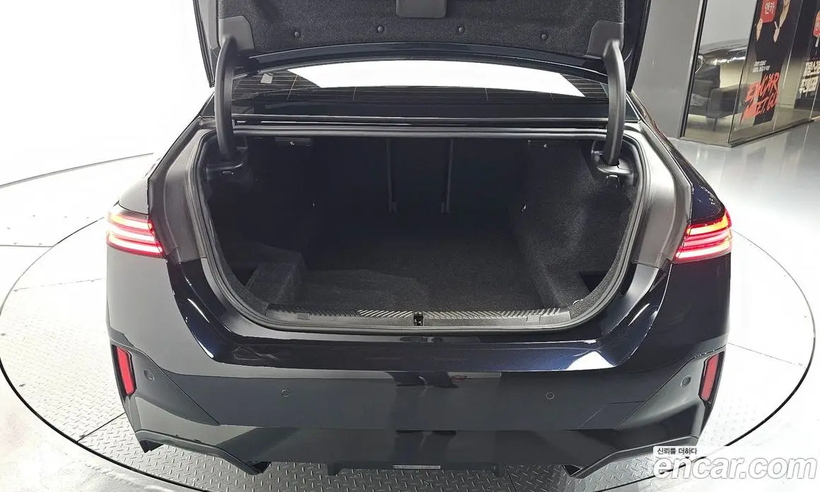 BMW 5 серия 2024 2.0 автомат (гидро), фото 31 BMW 5 серия 2024 2.0 автомат (гидро), фото 31