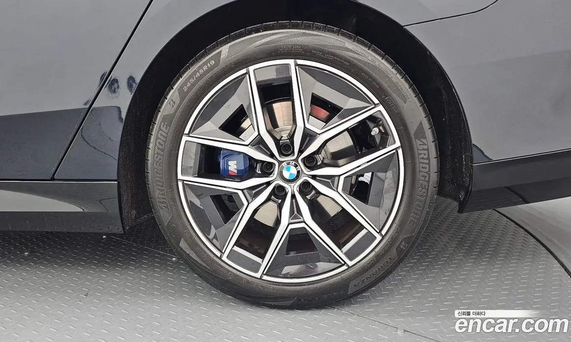 BMW 5 серия 2024 2.0 автомат (гидро), фото 7 BMW 5 серия 2024 2.0 автомат (гидро), фото 7