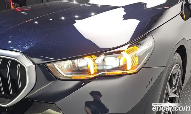 BMW 5 серия 2024 2.0 автомат (гидро), миниатюра 8 BMW 5 серия 2024 2.0 автомат (гидро), миниатюра 8