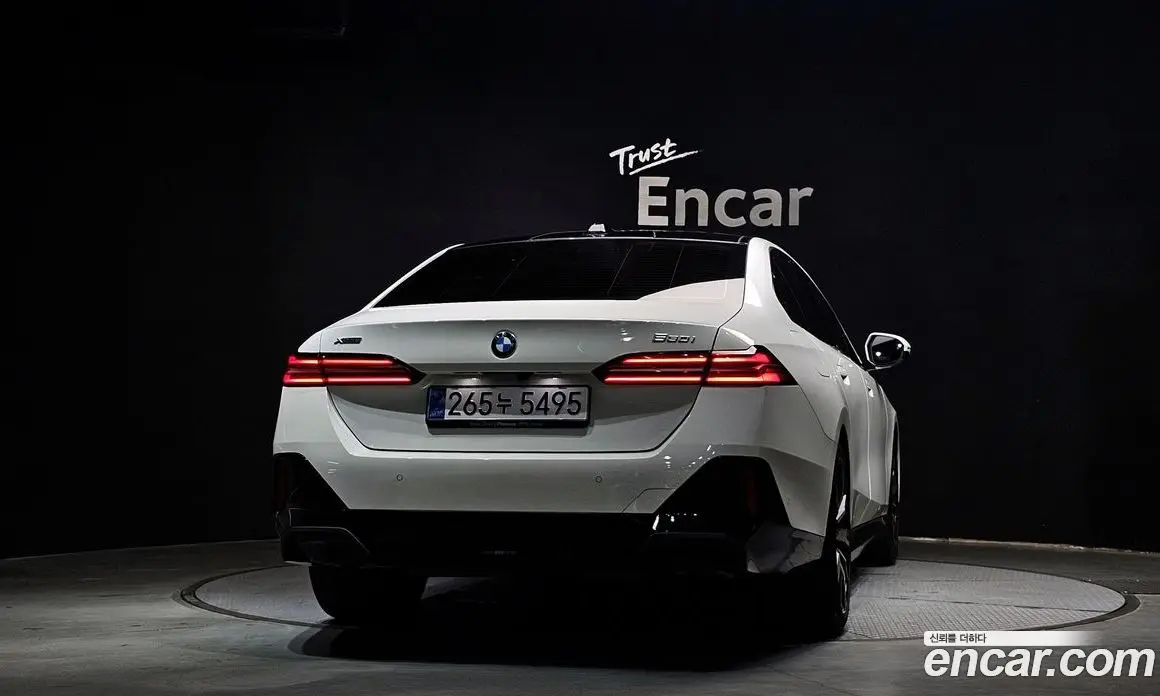 BMW 5 серия 2025 2.0 автомат (гидро), фото 4
