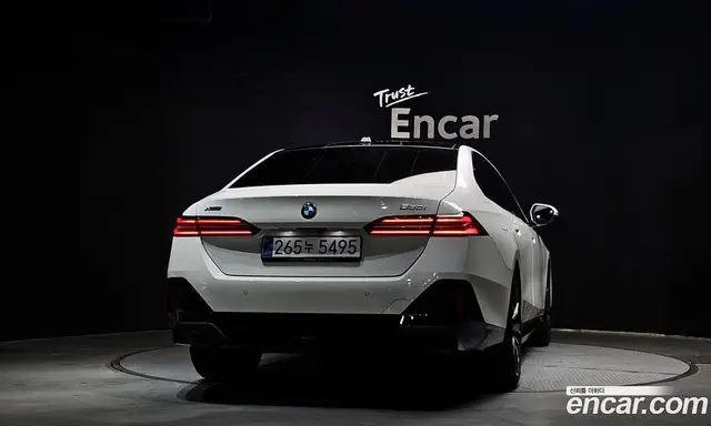 BMW 5 серия 2025 2.0 автомат (гидро), миниатюра 4
