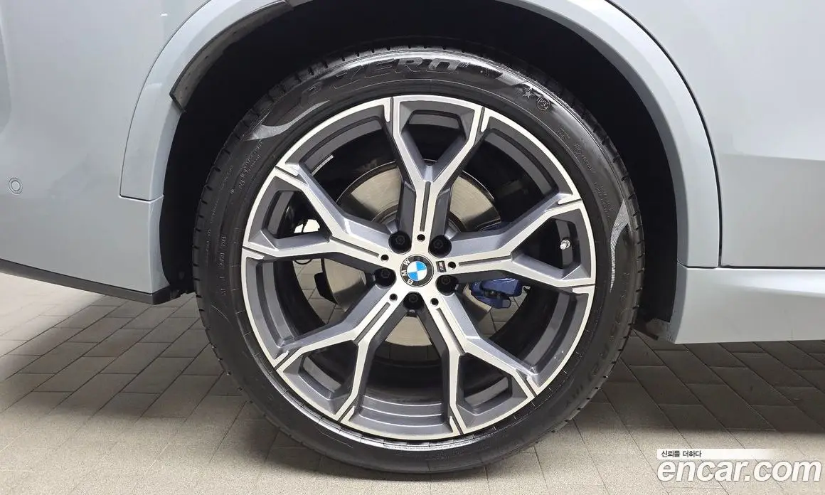 BMW X5 2025 3.0 автомат (гидро), фото 5