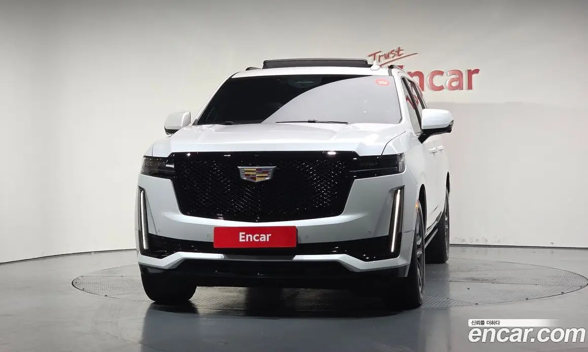 Cadillac Escalade 2023 6.2 автомат (гидро), фото 2 Cadillac Escalade 2023 6.2 автомат (гидро), фото 2