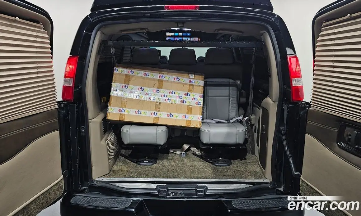 Chevrolet Express Van 2018 6.0 автомат (гидро), фото 19