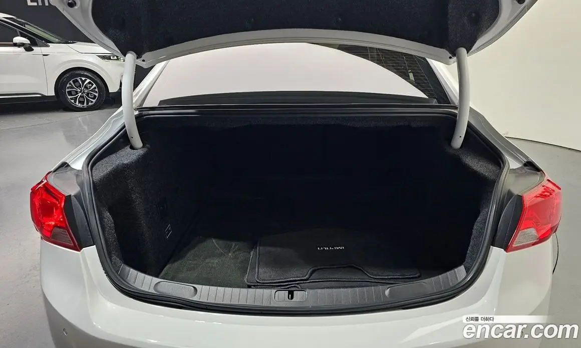 Chevrolet Impala 2016 2.5 автомат (гидро), фото 26