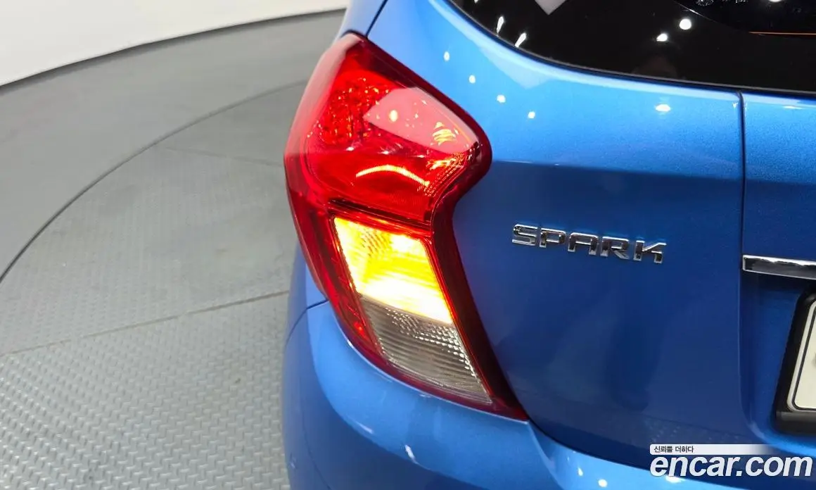 Chevrolet Spark 2016 1.0 автомат (гидро), фото 9